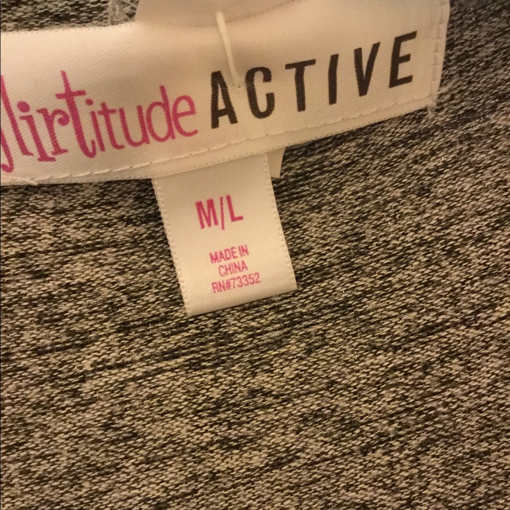 Cardigan - Picture 3 of 4